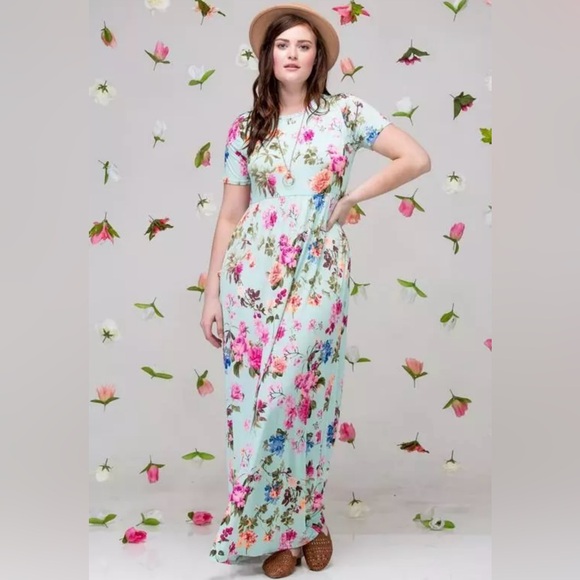 NEW Floral Pront Maxi Dress Size S/M - Picture 1 of 6